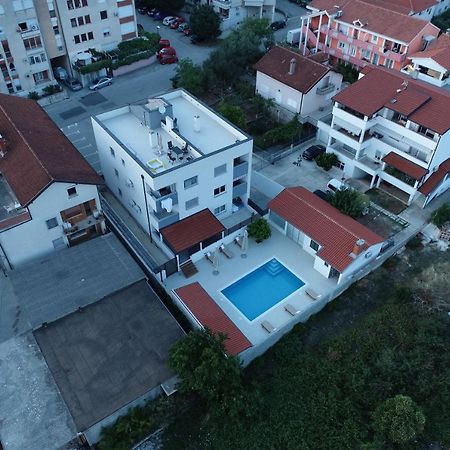 Apartment Zara - Luxury Apartment With Private Pool Zadar Exterior foto