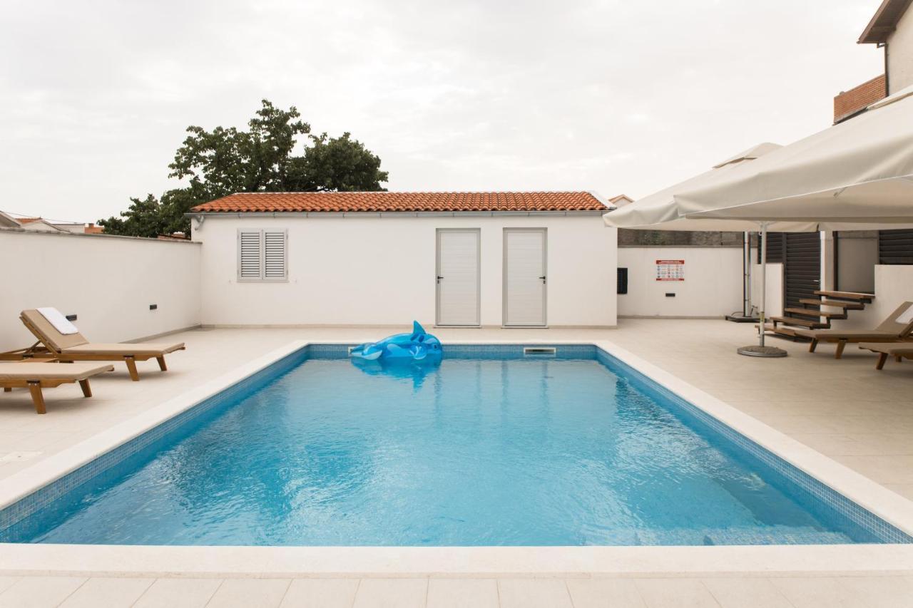 Apartment Zara - Luxury Apartment With Private Pool Zadar Exterior foto