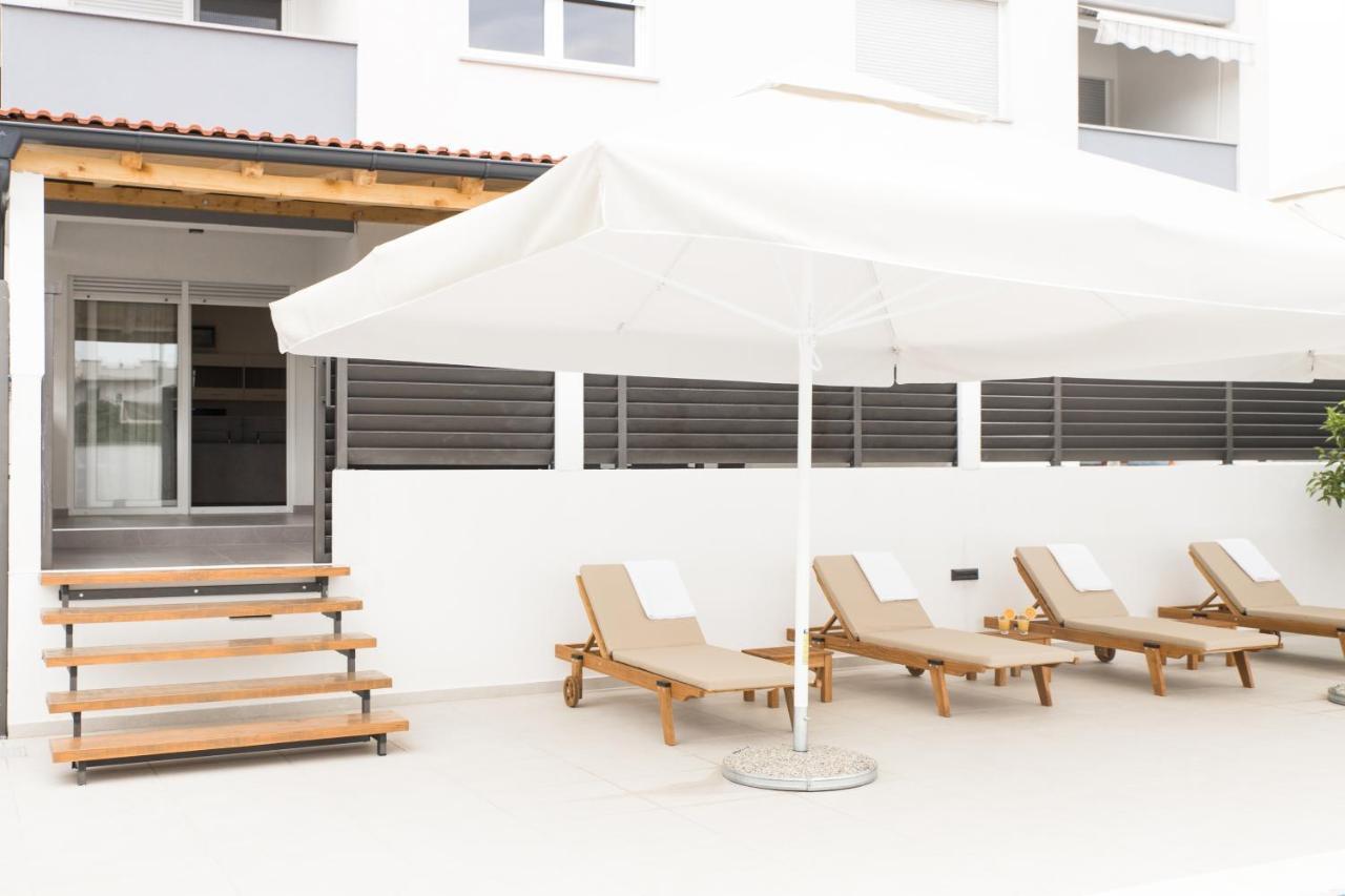 Apartment Zara - Luxury Apartment With Private Pool Zadar Exterior foto